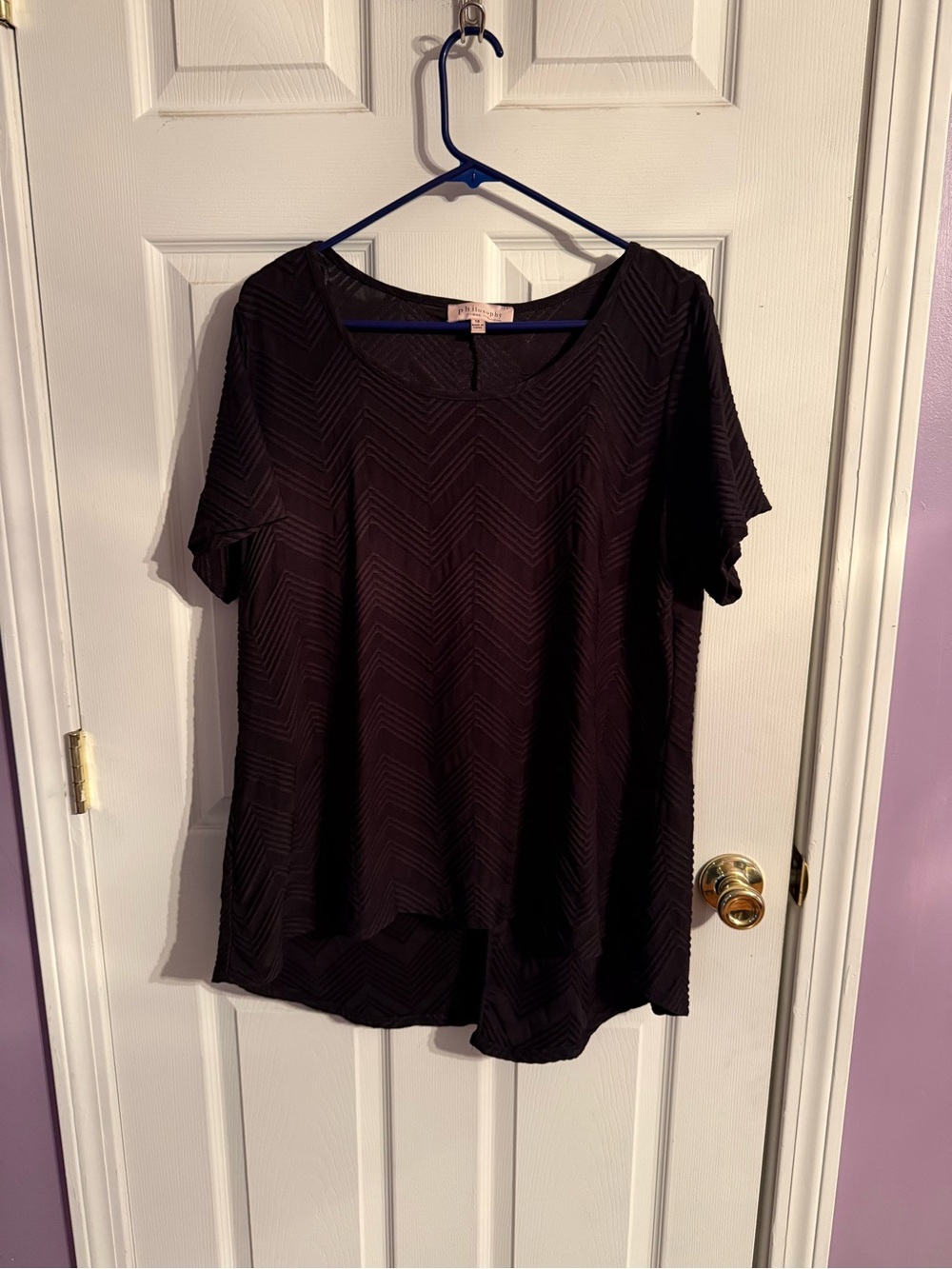Textured Short Sleeve Scoop Neck Top - Black
